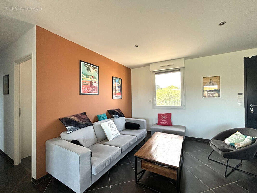 Maison à TONNAY-CHARENTE