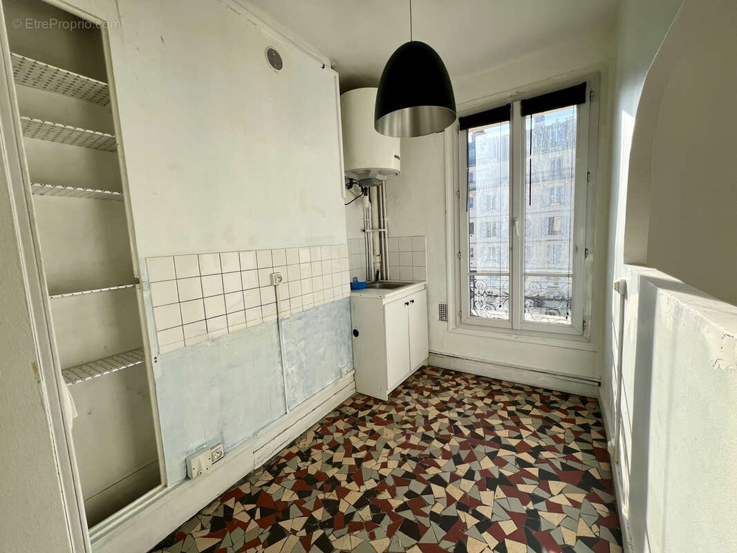 Appartement à PARIS-14E