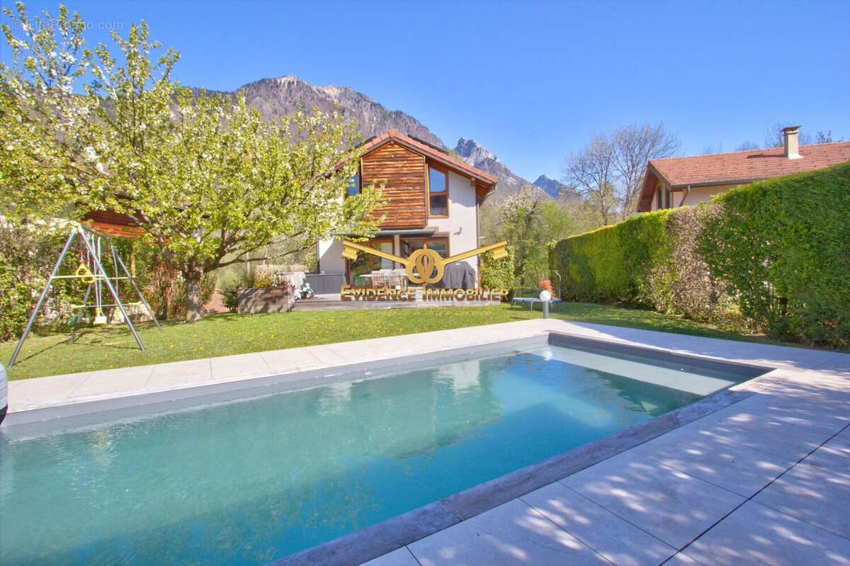 Maison à MERCURY