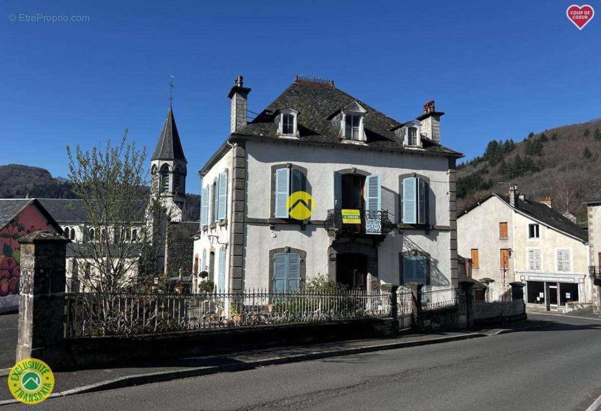 Maison à CONDAT