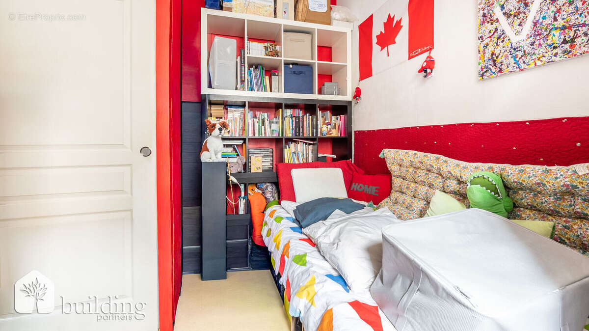 Appartement à COURBEVOIE