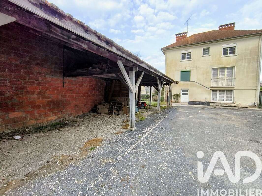 Maison 150 m² à Louze  - photo 3