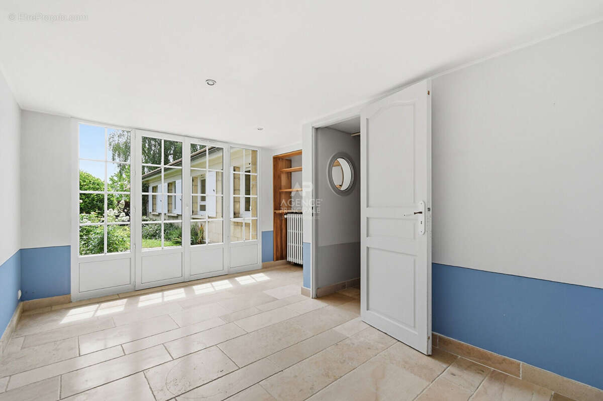 Maison Mareil Marly 9 pièce(s) - photo 10