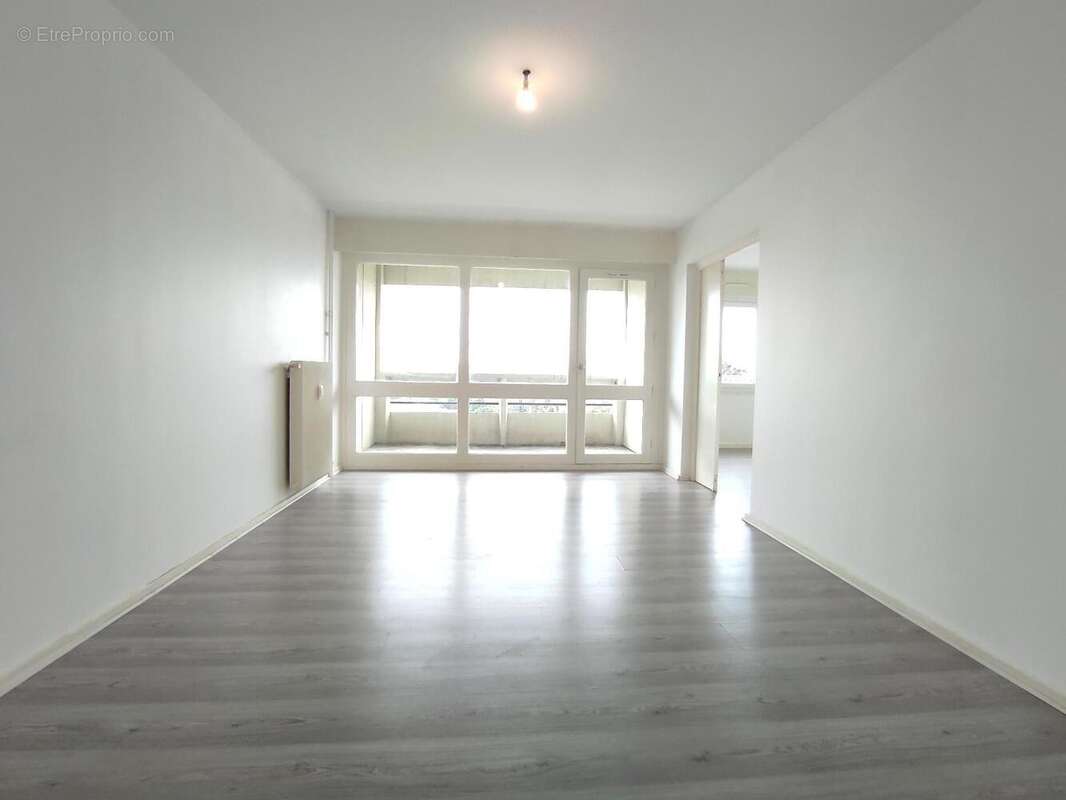   - Appartement à CALUIRE-ET-CUIRE