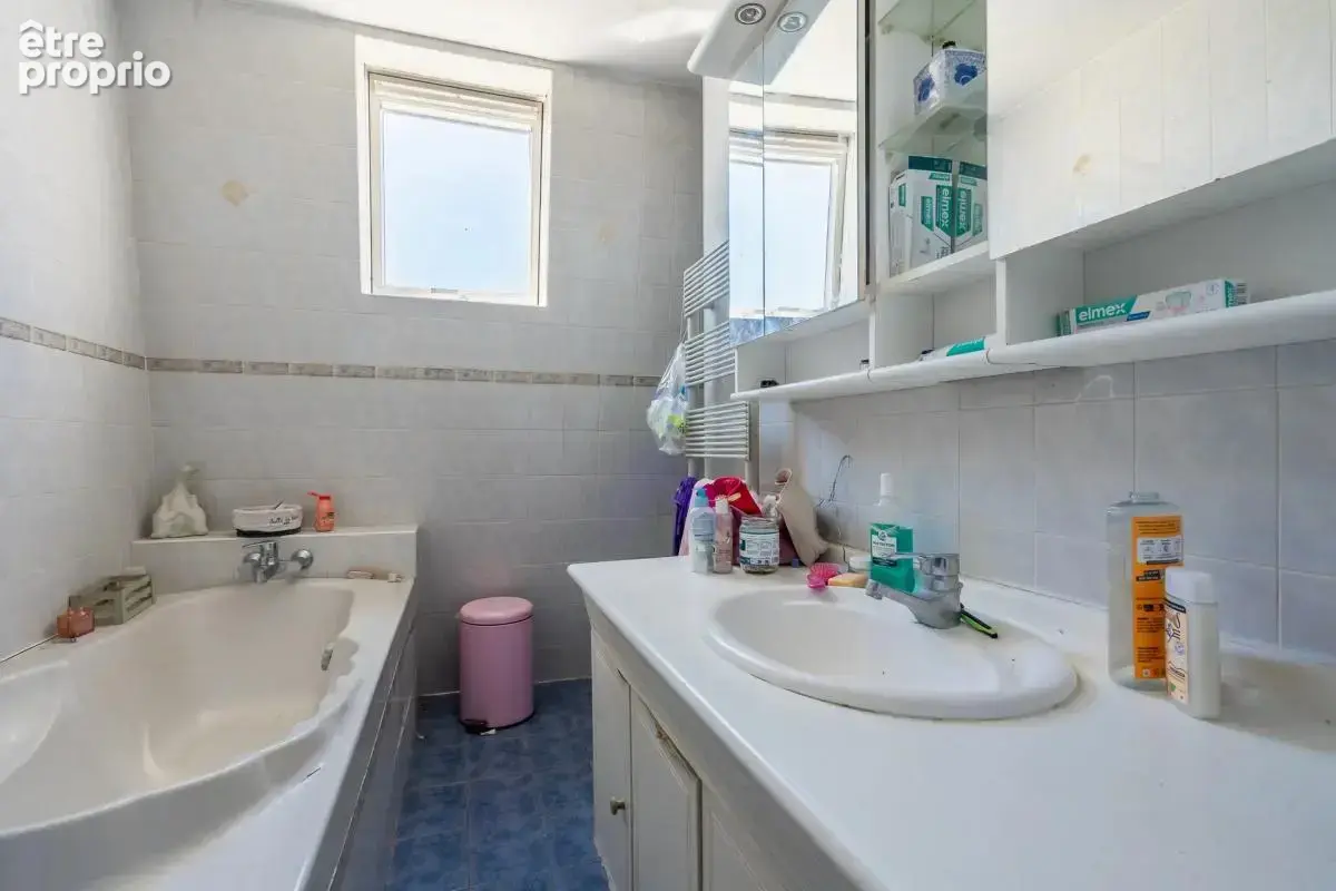 Maison de 7 pièces de 202 m² située à Gagny - photo 12