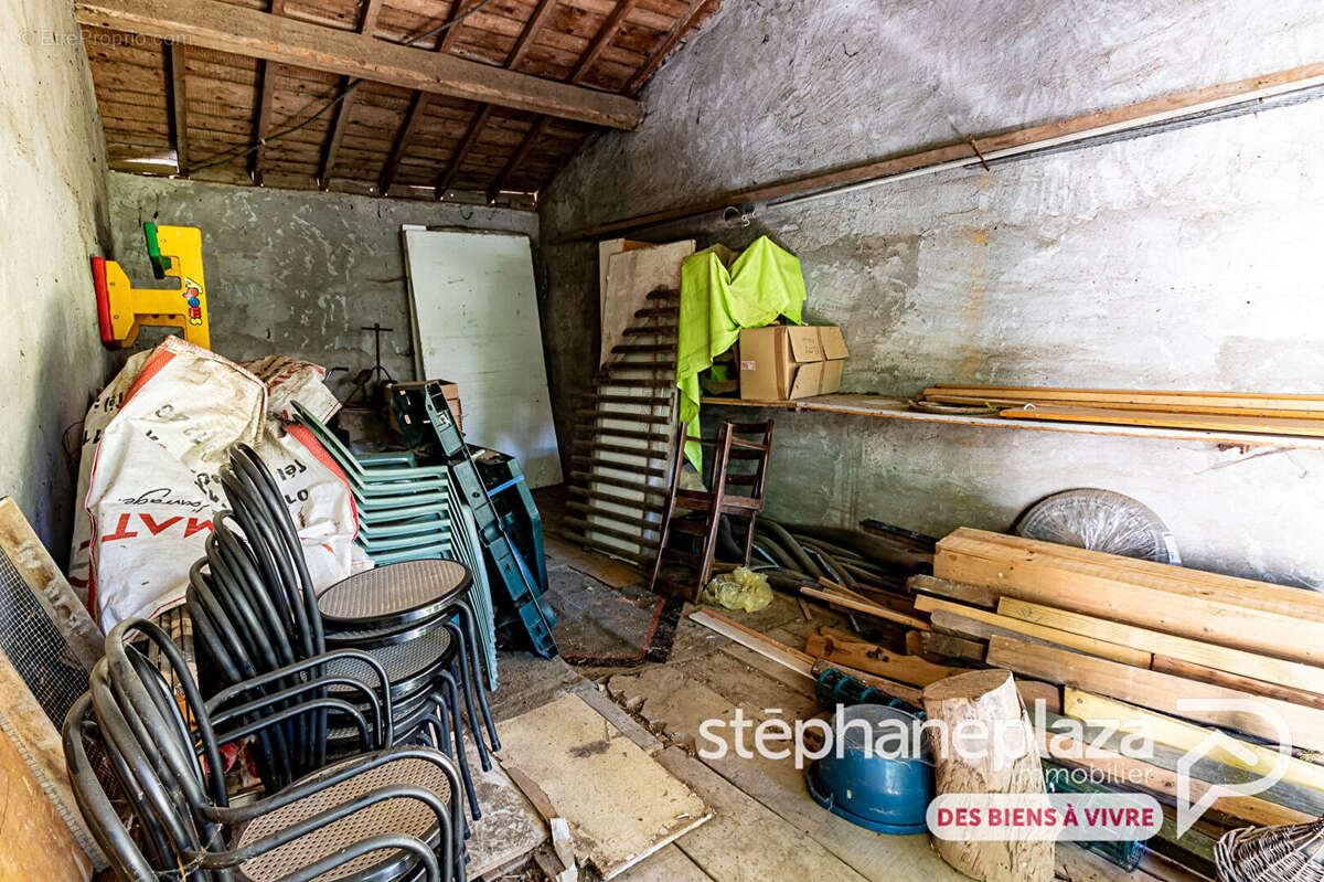Maison à SAINT-MAURICE-DE-GOURDANS