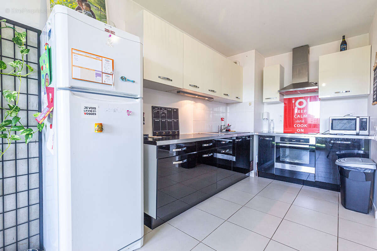 Agence immobiliere laforet - "cosmos" - exclusivite - annecy / seynod centre - appartement t3 de  68,27m² - dernier etage - terr - photo 6