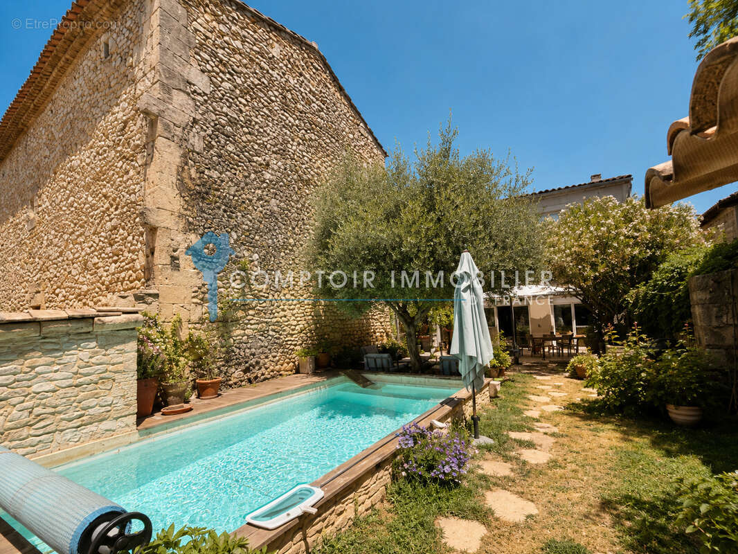 Maison à VERGEZE