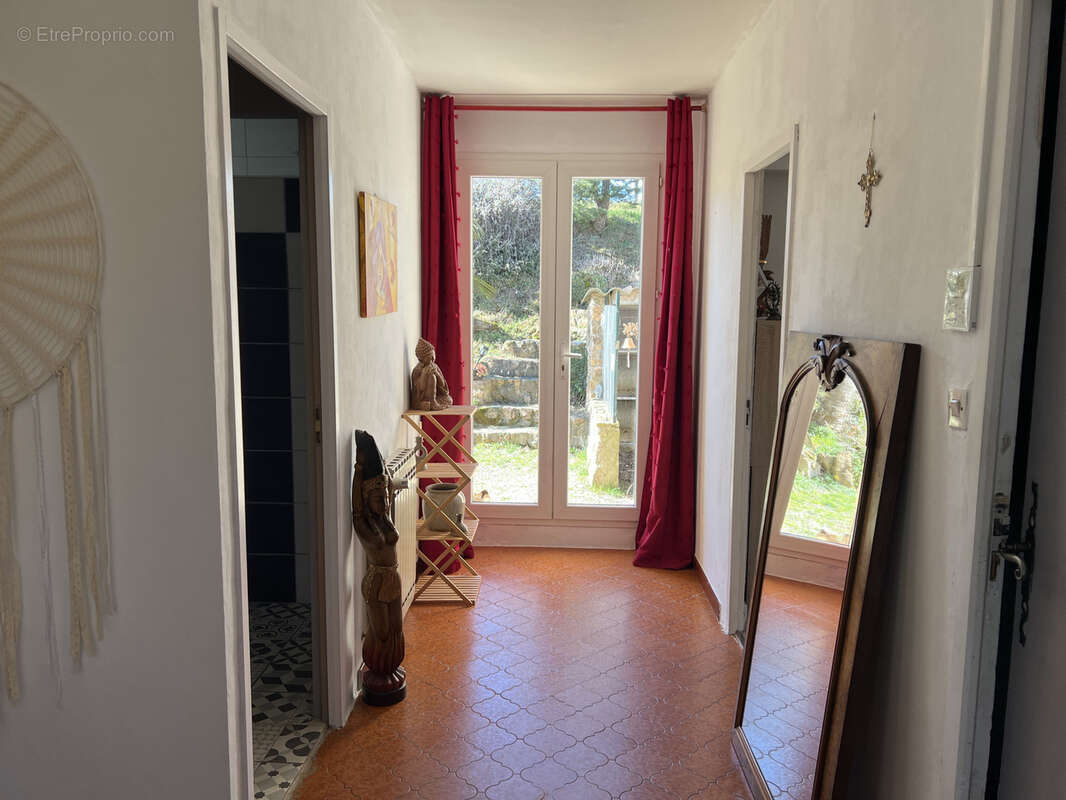 Maison à SAINT-ROMAIN-DE-LERPS