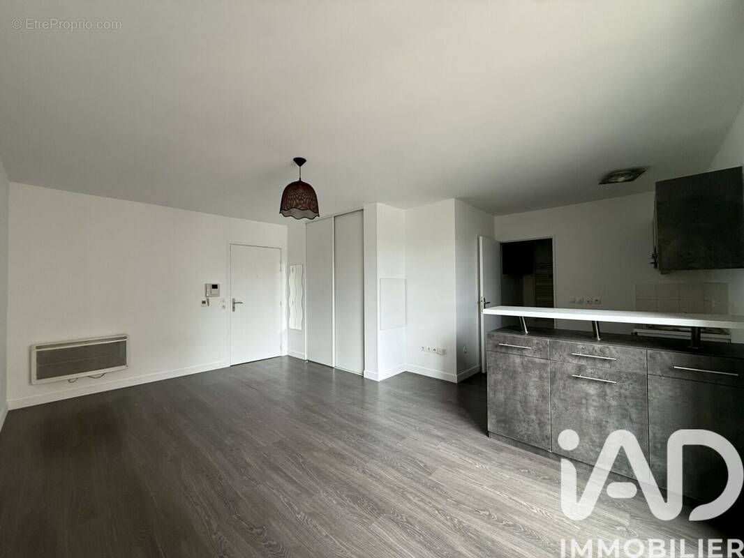 Photo 1 - Appartement à THIAIS