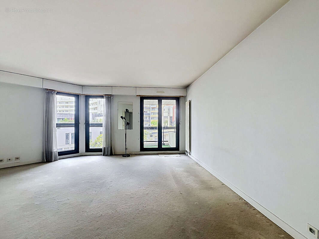 Appartement à SURESNES