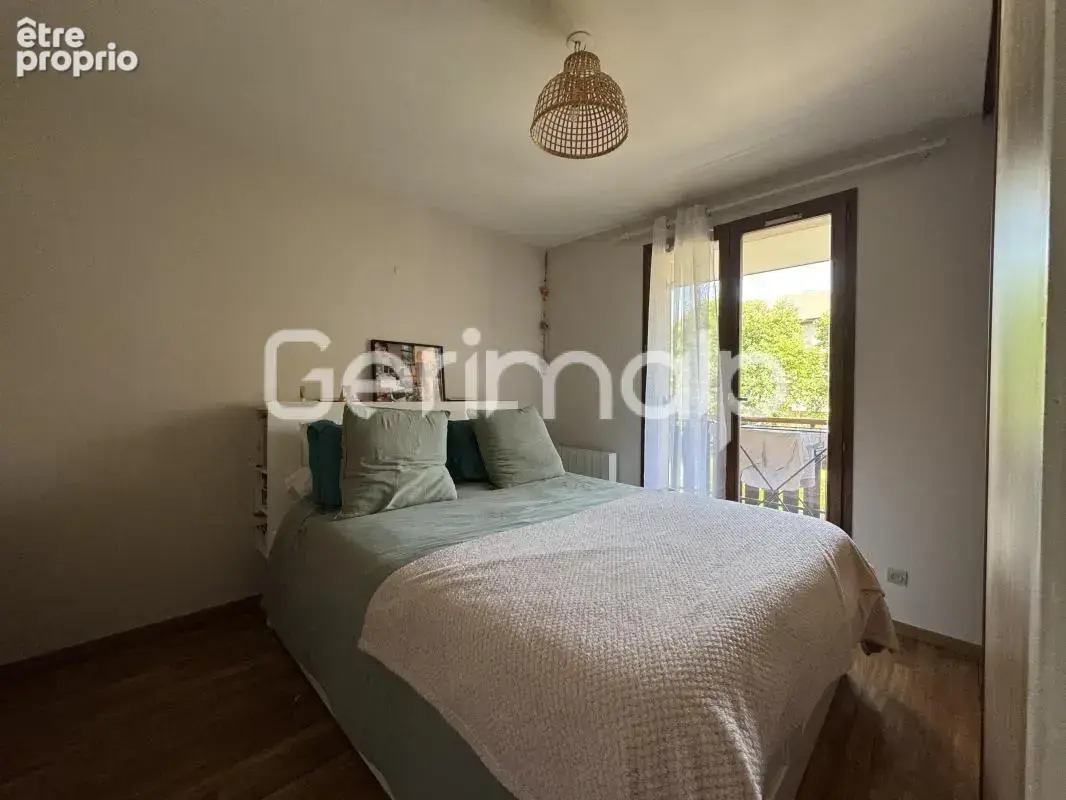 Vente - Appartement - 2 pièces + cuisine - 50,52 m² - 330 000 € - photo 3