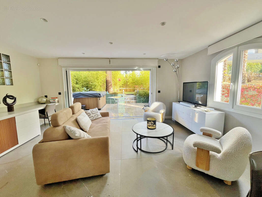 Maison à SAINT-RAPHAEL