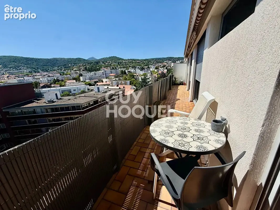 CLERMONT FERRAND- Appartement dernier étage 94 m2, balcons et parking - photo 5
