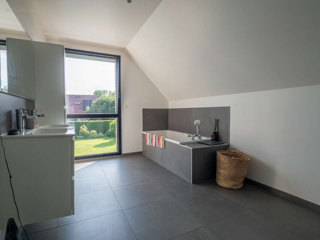 Maison à VILLENEUVE-D'ASCQ