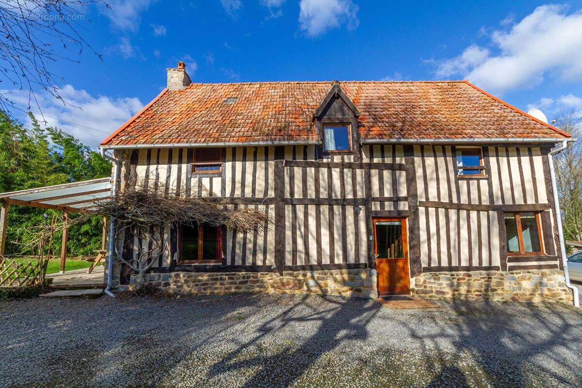Maison à ISIGNY-LE-BUAT
