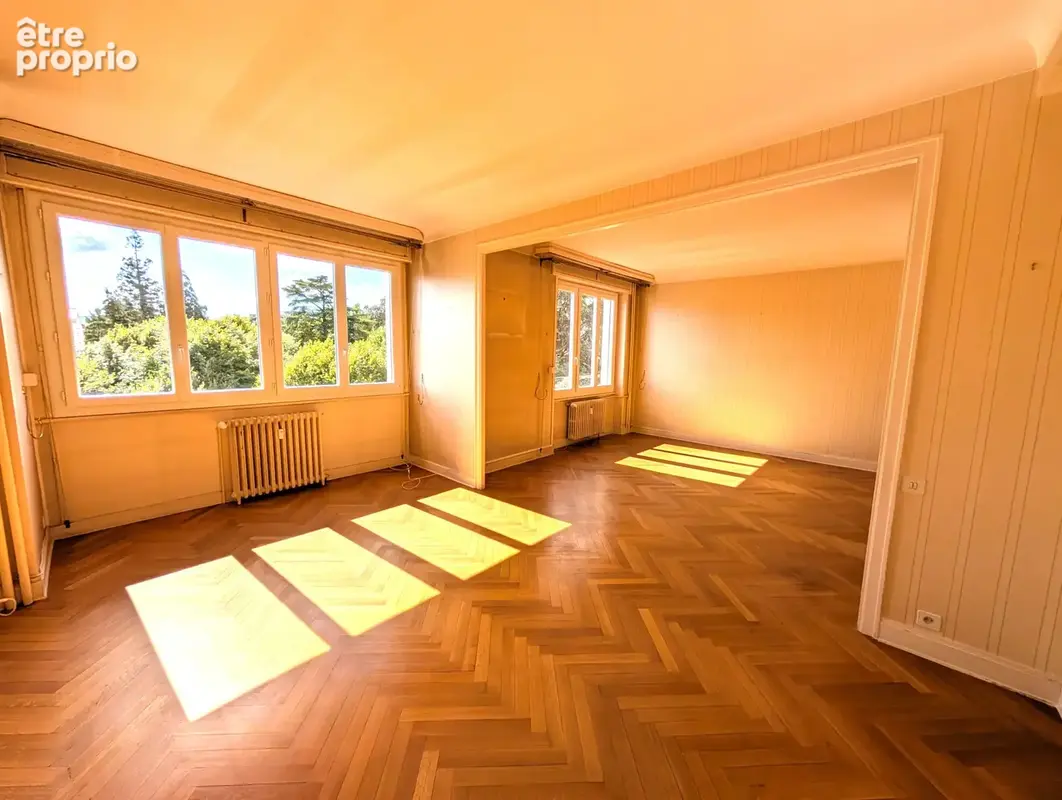 Appartement t6 / ascenseur / garage / cave / hyper-centre / mairie / parc montjoly / chamalières - photo 2