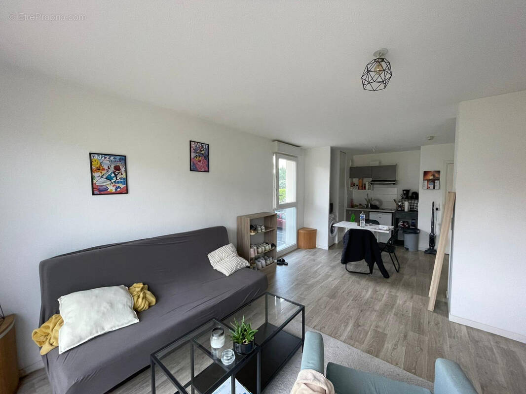 Appartement à FARGUES-SAINT-HILAIRE