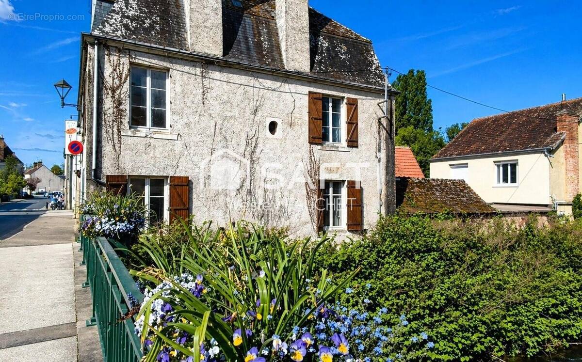 Photo 1 - Maison à BUZANCAIS