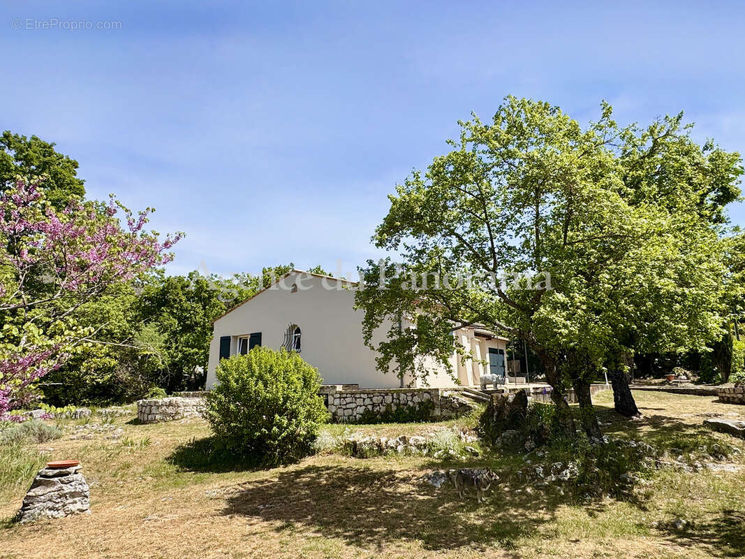 Maison à SAINT-VALLIER-DE-THIEY