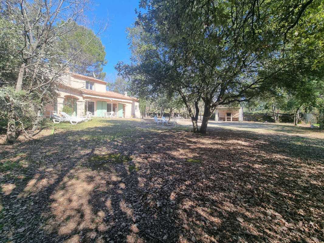 Maison à REGUSSE