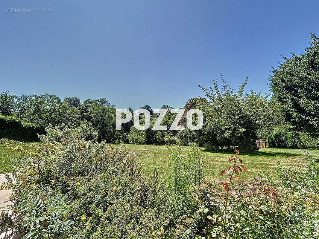 Maison à SAINT-JEAN-DES-CHAMPS