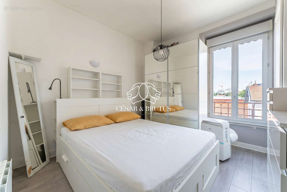 Appartement à LYON-8E