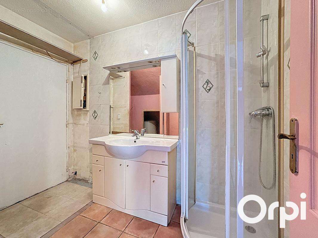 Appartement à VALLAURIS