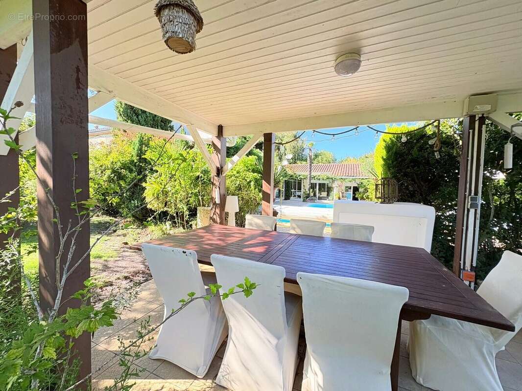 Maison à VENDAYS-MONTALIVET