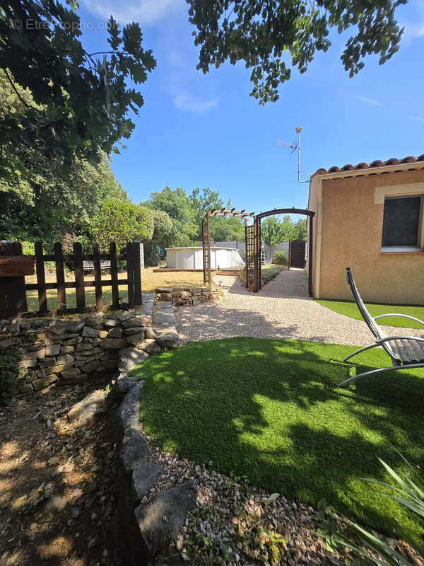 Maison à CAMPS-LA-SOURCE