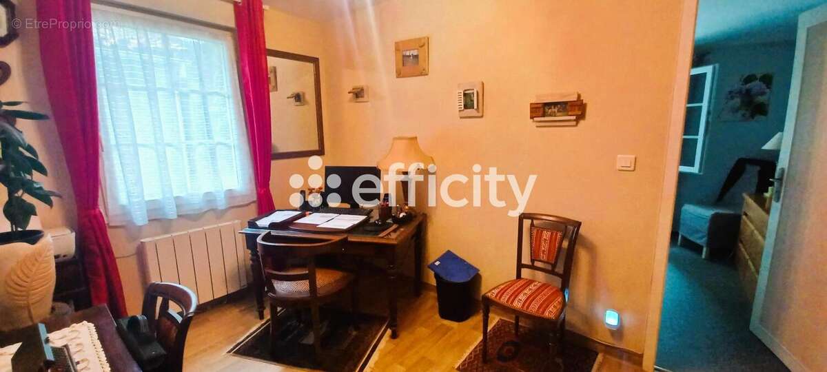 Maison 87 m² à Anglards-De-Saint-Flour  - photo 9