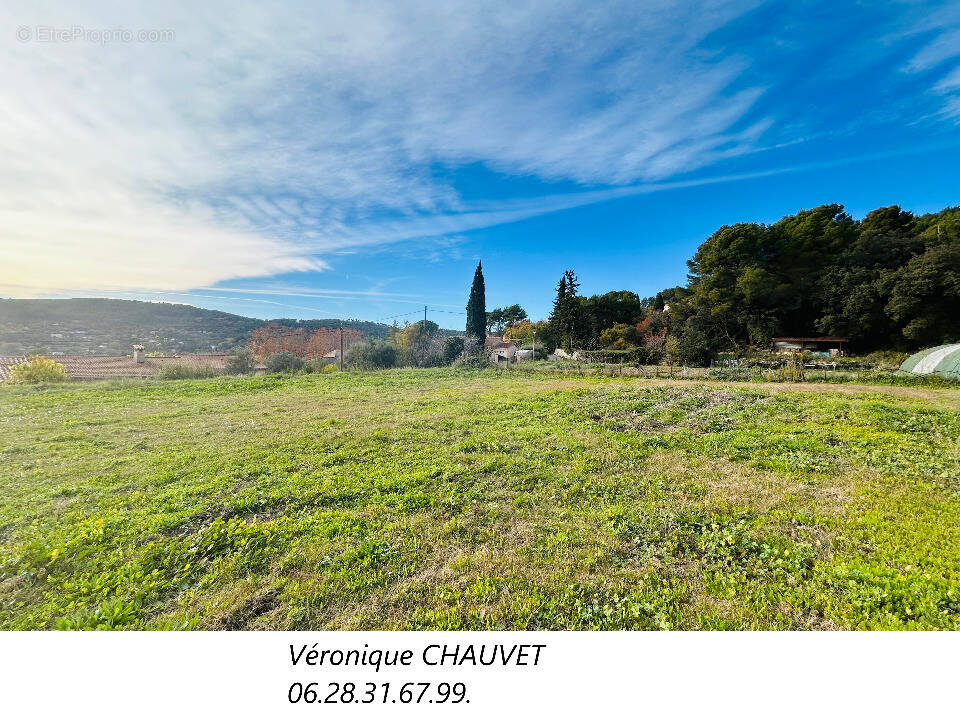 Terrain à DRAGUIGNAN