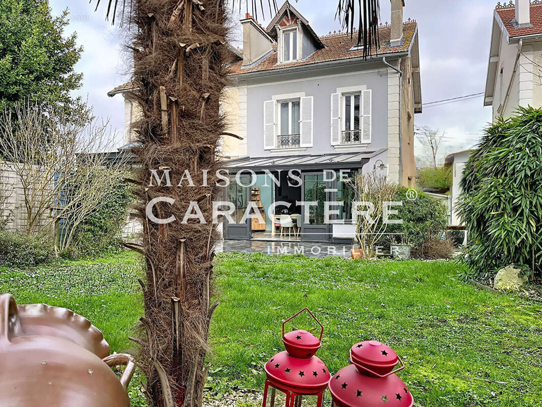 Maison à VERNEUIL-SUR-SEINE