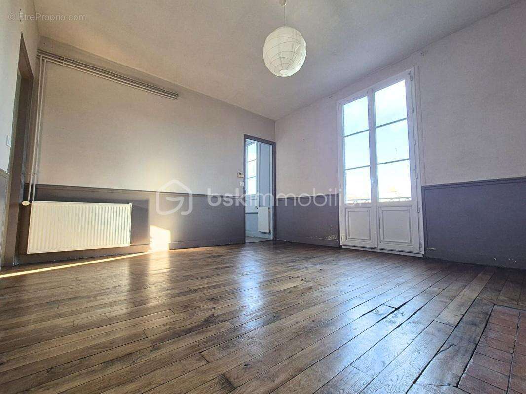 Appartement à FLEURY-LES-AUBRAIS