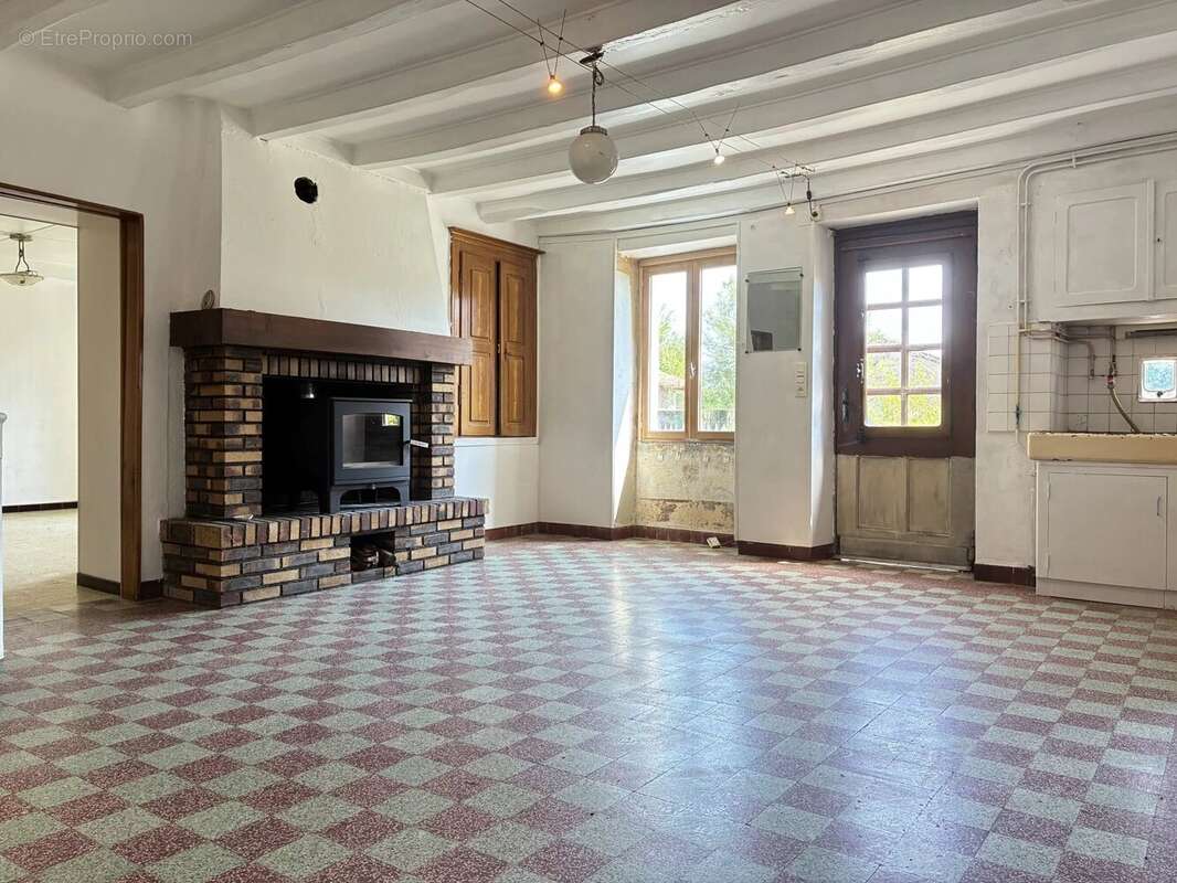 Maison à LATHUS-SAINT-REMY