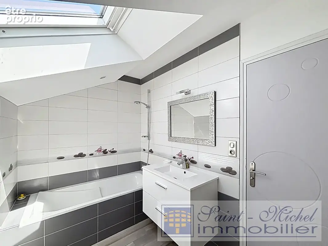 Locunolé, maison en pierres avec de très beaux volumes - photo 11