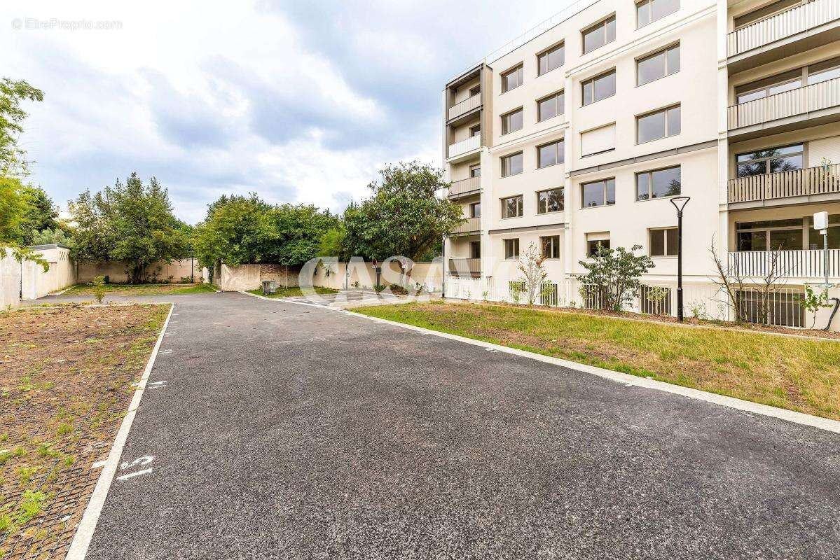 Appartement à ISSY-LES-MOULINEAUX