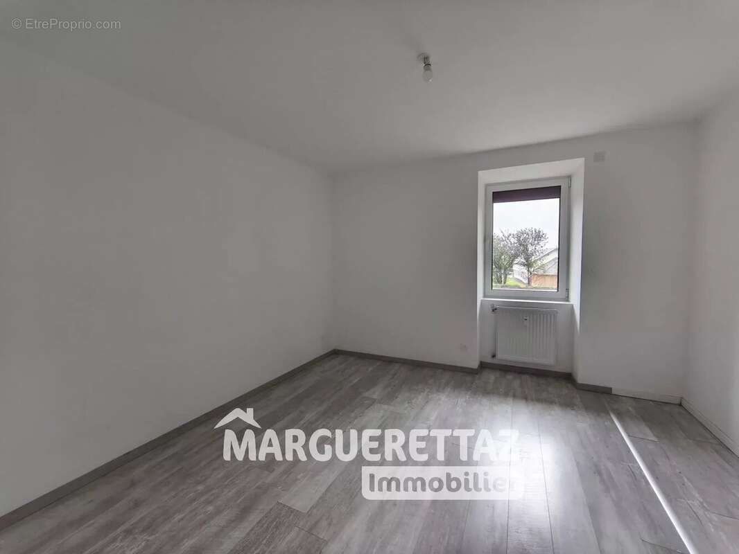 Appartement à HABERE-LULLIN