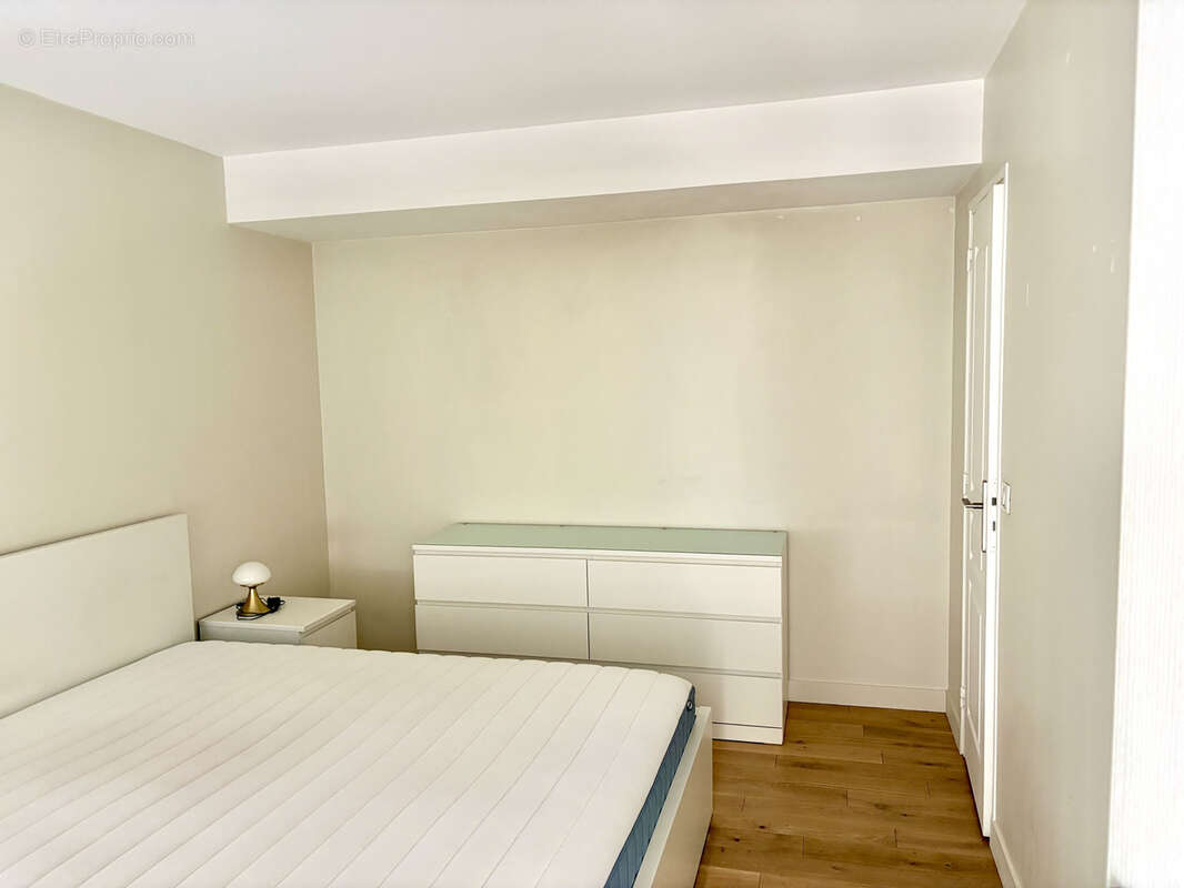 Appartement à PARIS-12E