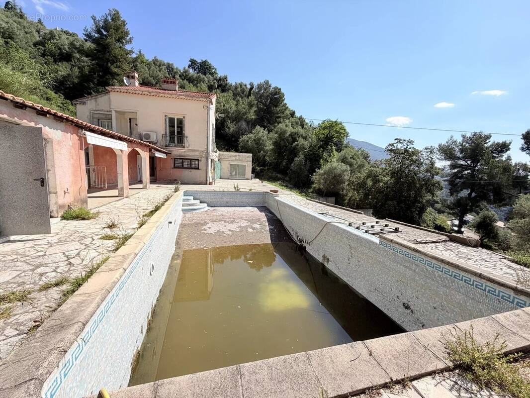 Appartement à MENTON