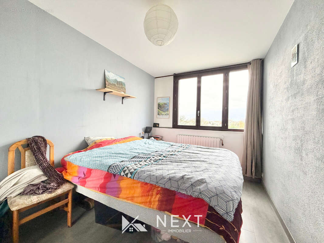 Appartement à SAINT-MARTIN-D'HERES