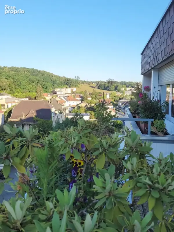 Appartement en duplex 6 pieces - terrasse - garage et caves - photo 4