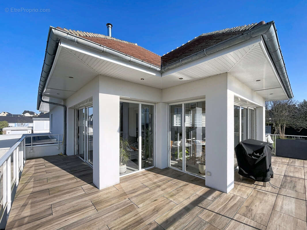 Maison à DONVILLE-LES-BAINS