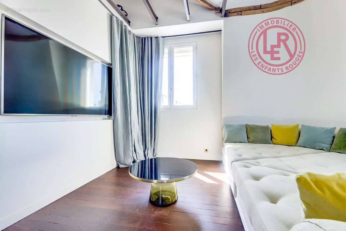 Appartement à PARIS-9E