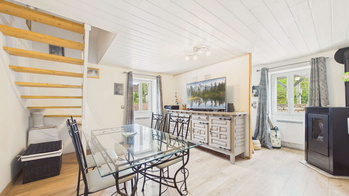 Maison atypique dans la vallée du Lot - photo 7