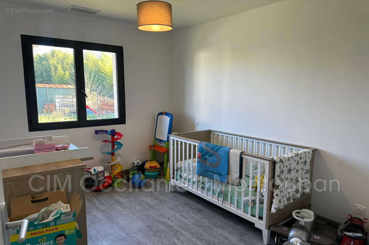 Maison à SAINT-ETIENNE-DE-TULMONT