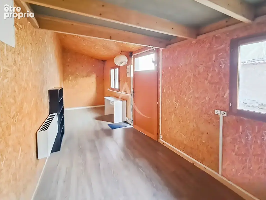 Appartement de charme au RDC de 47 m² avec dépendance et cave voûtée rénovée - Centre-ville d'Arpajon - photo 7