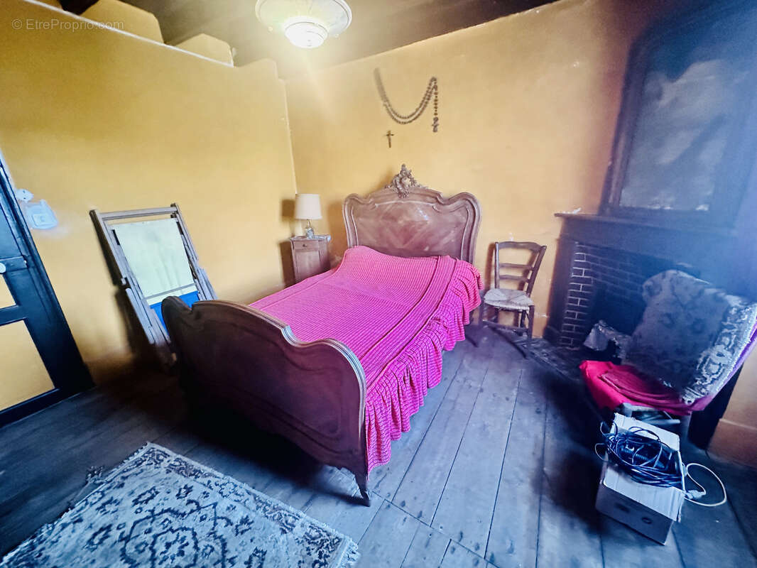 Maison à CREGOLS