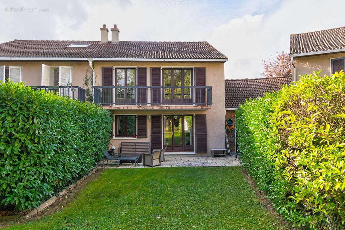 Maison à SAINT-GERMAIN-EN-LAYE
