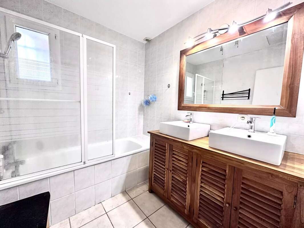 Maison à VILLELONGUE-DELS-MONTS